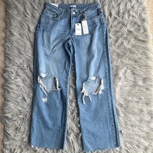 NWT Forever 21 Low Rise 90’s Fit Jeans Size 29 (comparable to size 8)